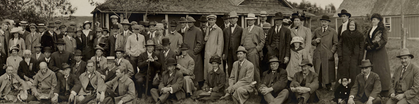Vintage photo of Guernsey Breeders Association Jean du Luth Farm, Duluth, Minnesota