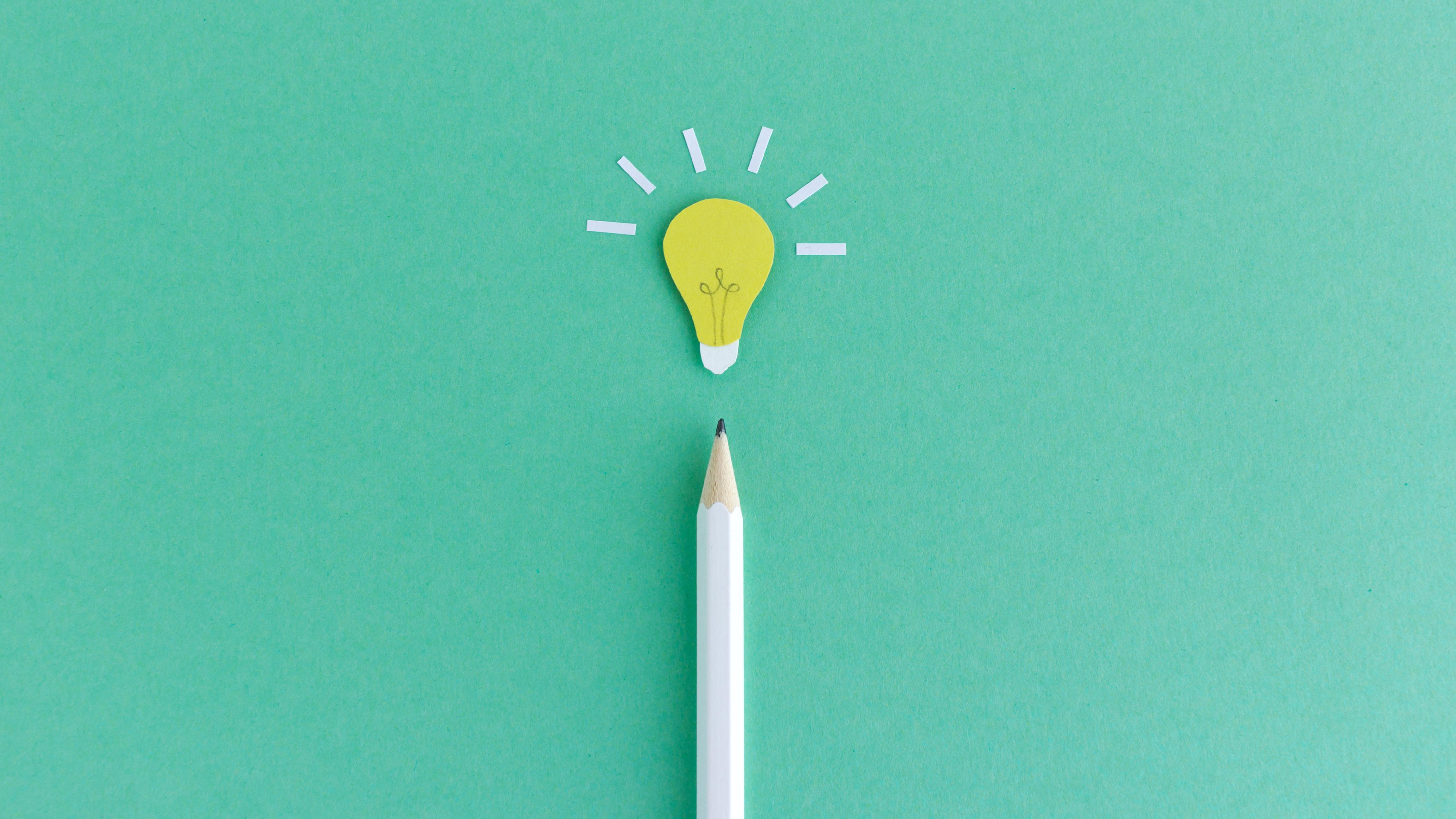 Light bulb illustration on top of pencil