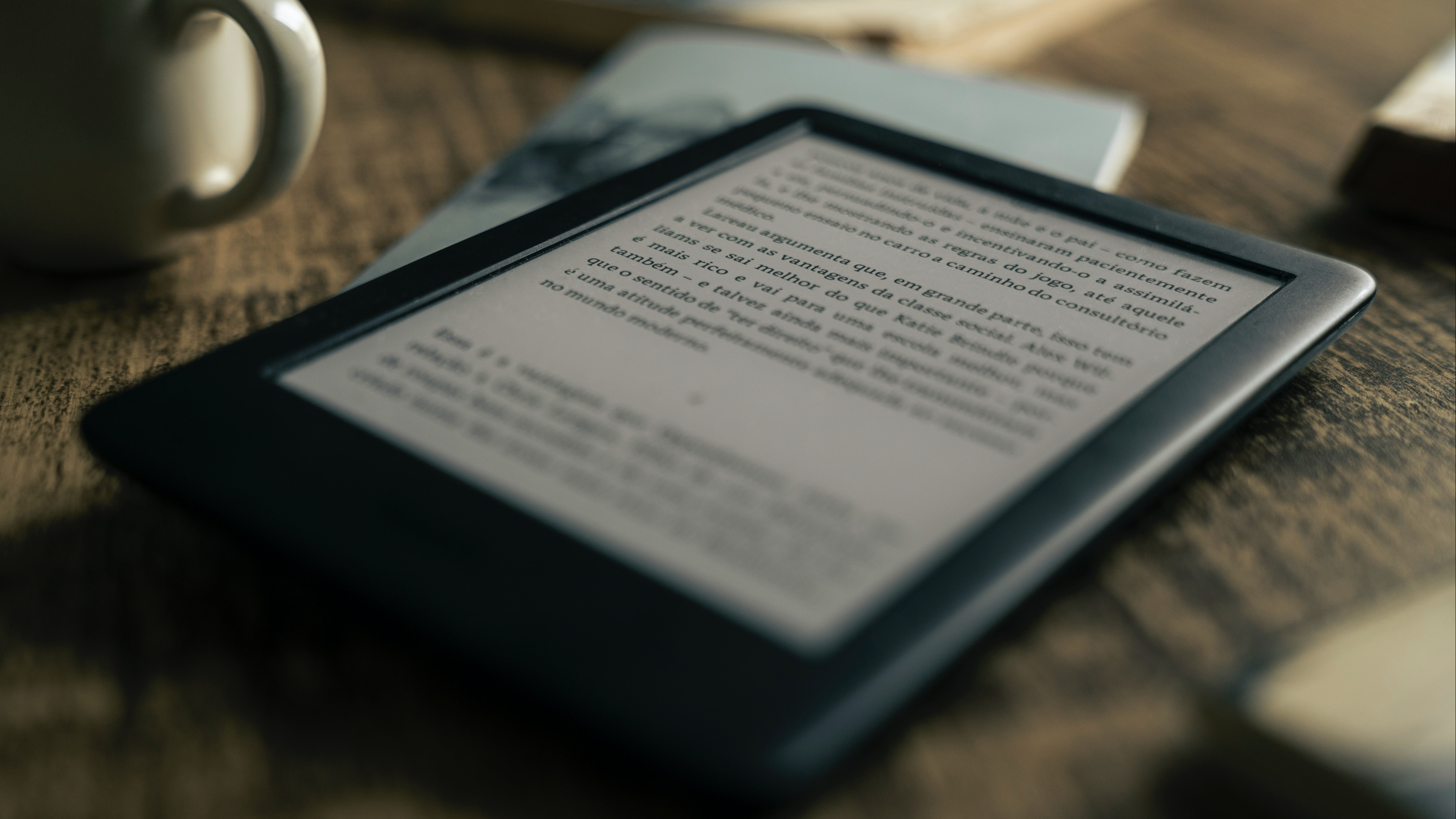 eBook reader with coffee